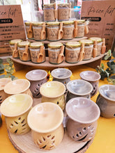 Load image into Gallery viewer, Scoop - able Wax Melt - Lavender 4oz - LillyBella Handcrafted