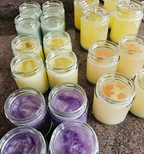 Load image into Gallery viewer, Coconut Island - Scoopable Wax Melts - LillyBella Handcrafted
