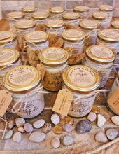 Load image into Gallery viewer, Sandalwood &amp; Black Pepper Soy Wax Candle - LillyBella Handcrafted
